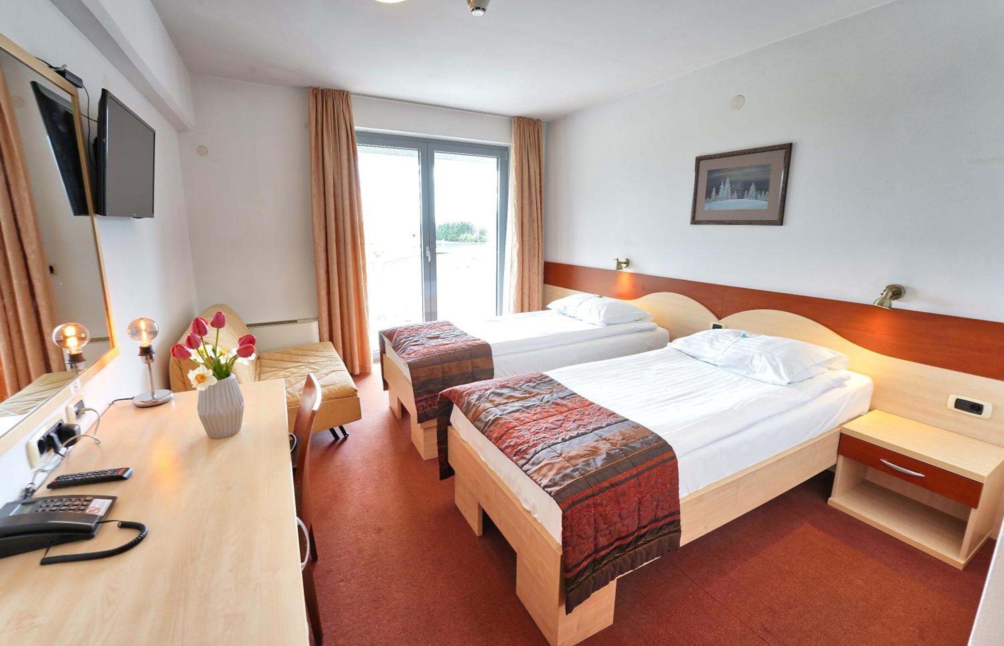 Hotel Krek Superior Lesce  Eksteriør billede