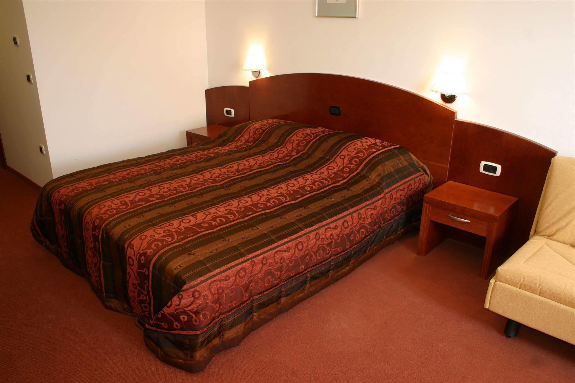 Hotel Krek Superior Lesce  Eksteriør billede